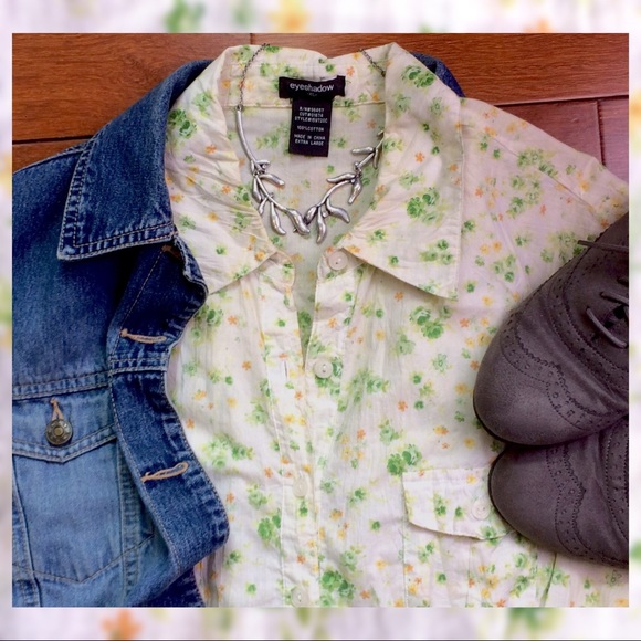 Eyeshadow Tops - 100% Cotton Blouse with Green Roses by Eyeshadow
